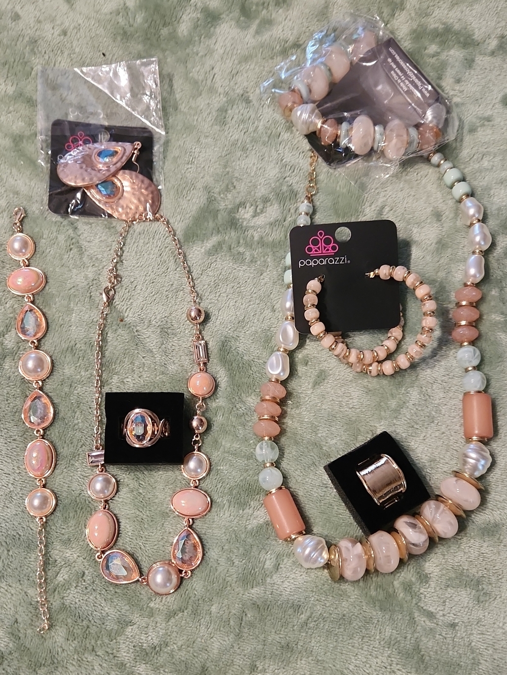 paparazzi Pink Pearl & Mint Beaded Necklace with Coordinating Bracelet Set